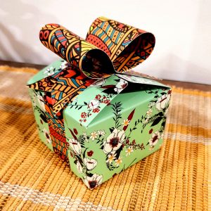 Chocolate bow box