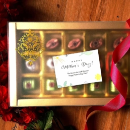 18-Piece Assorted Chocolates Gift Box – Elegant Gold-Toned